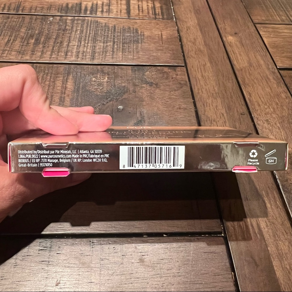 Pür 4-In-1 Skin Perfecting Powders Face Palette - Picture 6 of 10